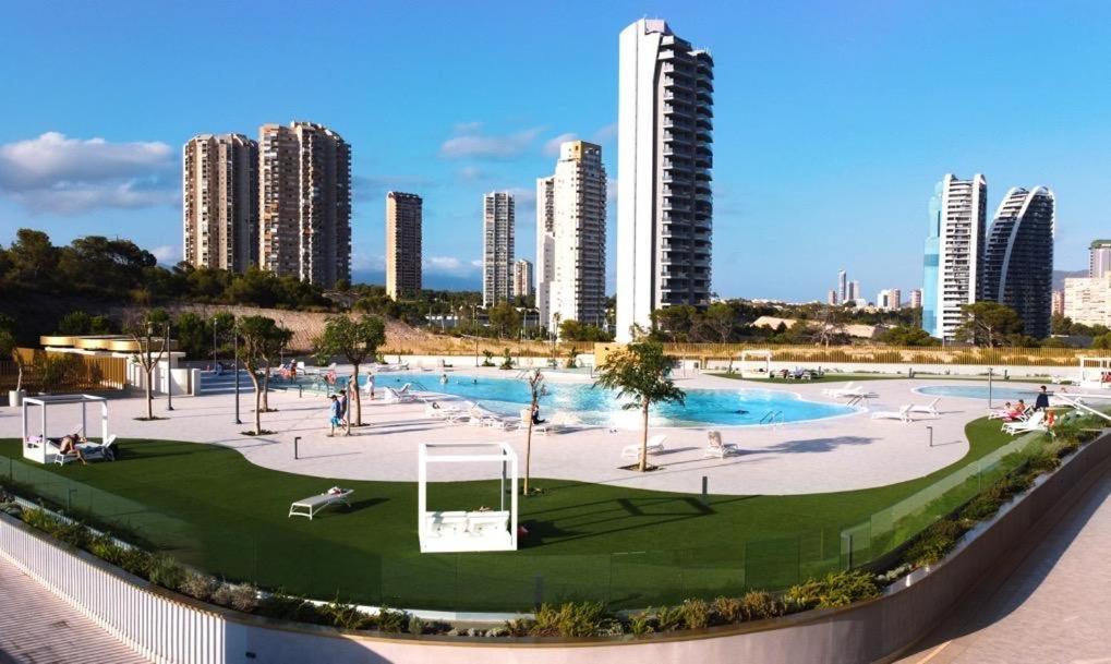 Olivia - Sea View - Intempo Sky Apartment